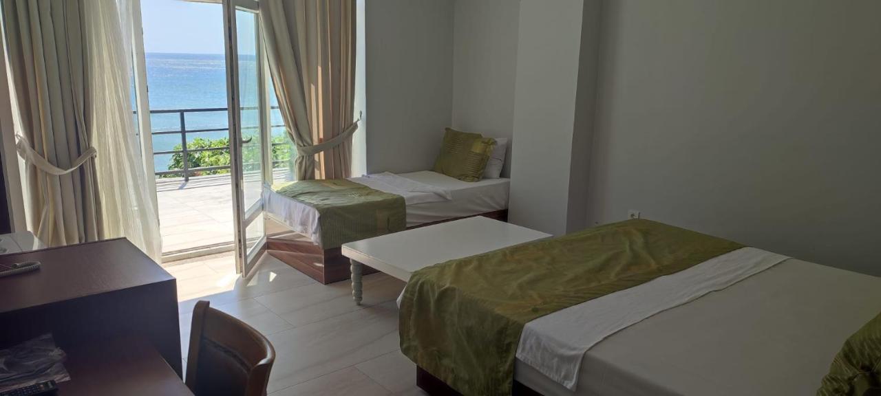 Deniz Hotel Kumburgaz Бююкчекмедже Екстериор снимка