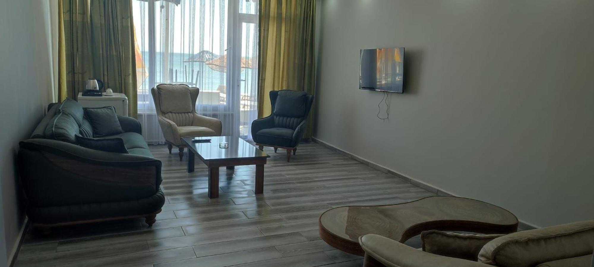 Deniz Hotel Kumburgaz Бююкчекмедже Екстериор снимка